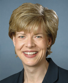 Official portrait of Tammy Baldwin