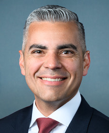 Official portrait of Juan Ciscomani