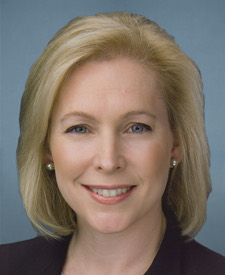 Official portrait of Kirsten E. Gillibrand