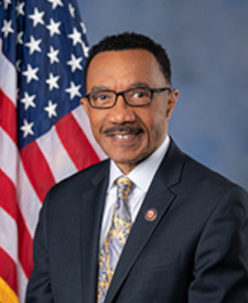 Official portrait of Kweisi Mfume
