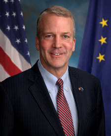 Official portrait of Dan Sullivan