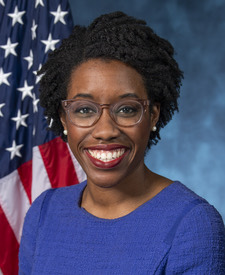 Official portrait of Lauren Underwood